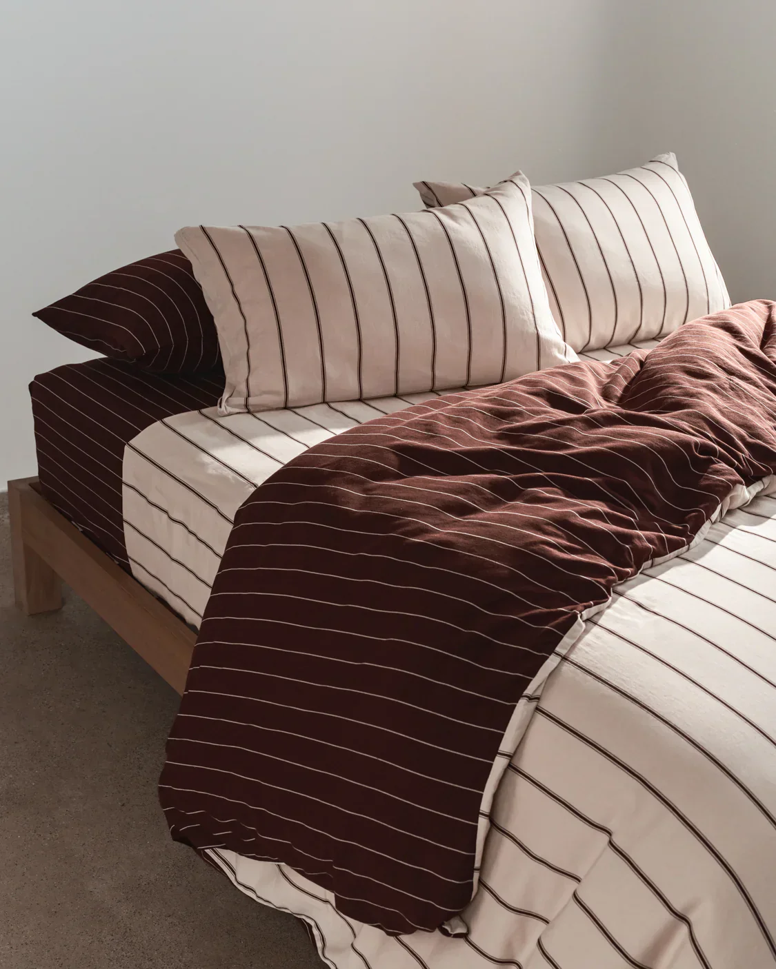 Fitted Sheet - Mahogany - Image 3