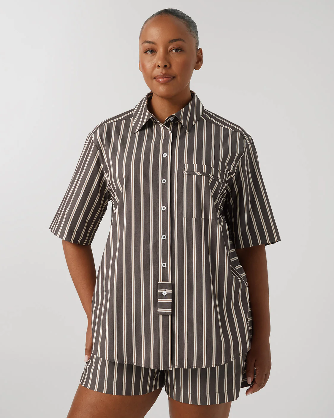 Short Sleeve Shirt - Chocolate - Image 4